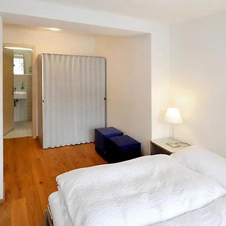 Apartment Sleeps 4 Wifi